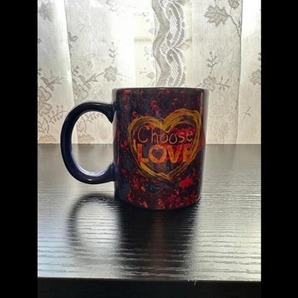 "Choose Love" Inspirational Quote Mug - Artistic Heart Design - Picture 1 of 1